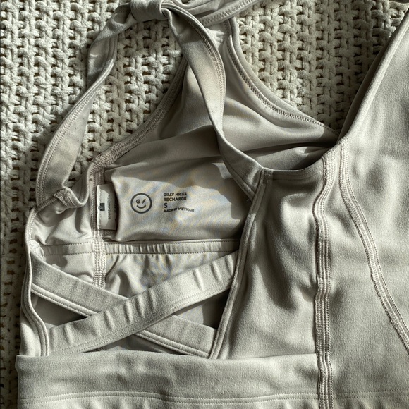 Activewear Set - Picture 3 of 4